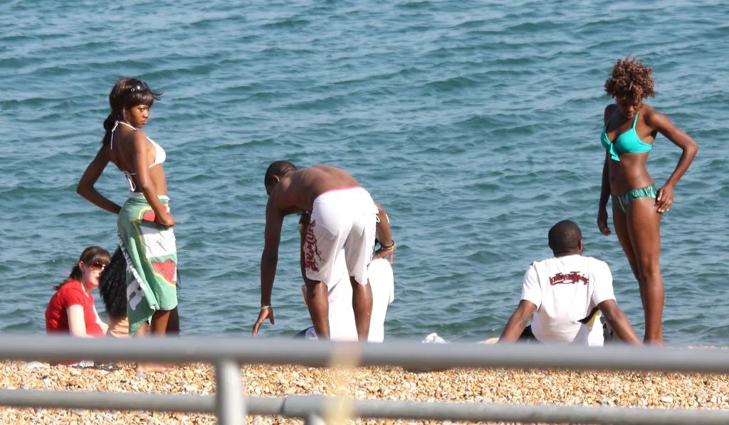 Folkestone Beach Candid - May 2012 - Bikini Posers